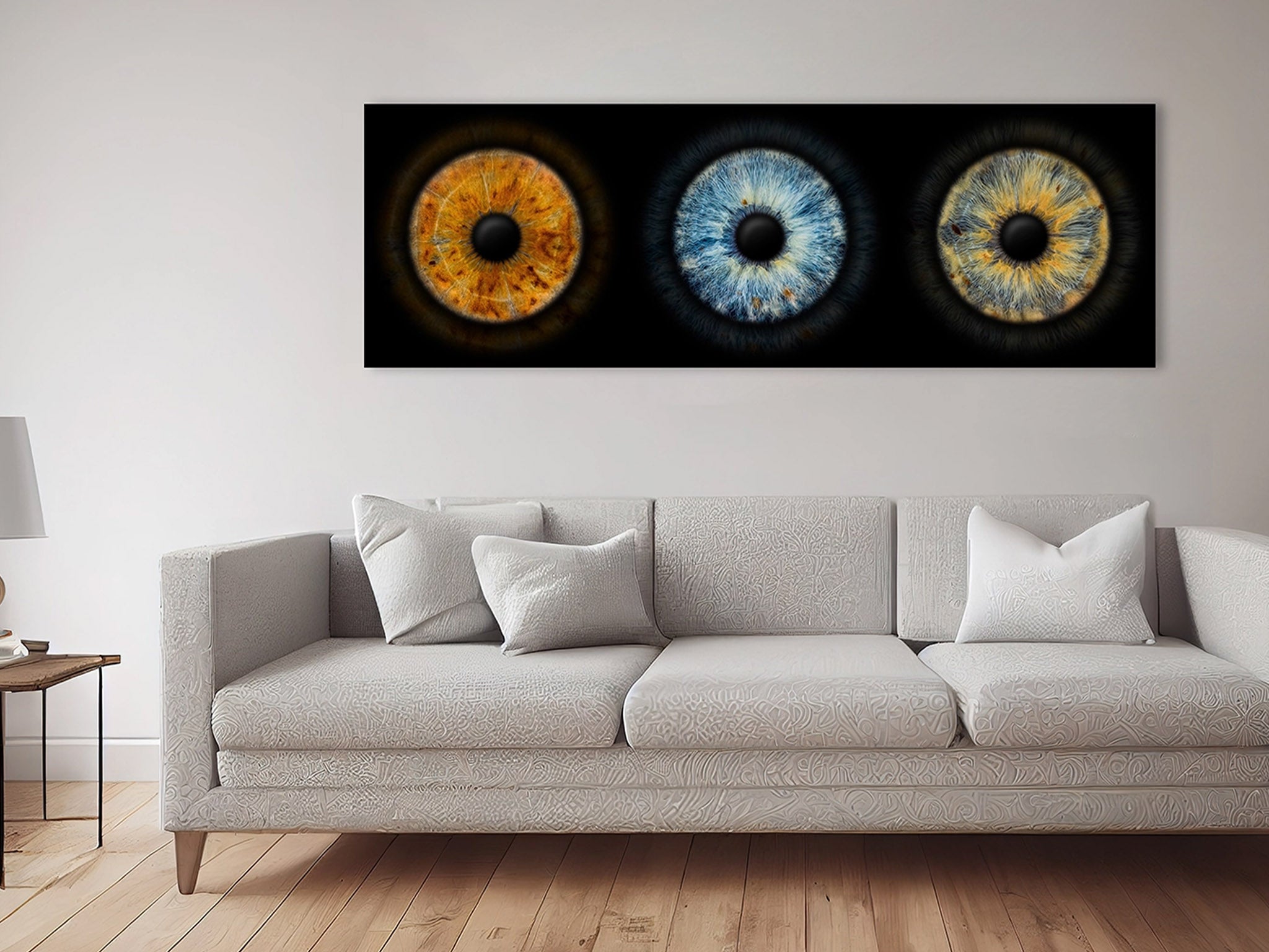 Drei Iriden nebeneinander auf Acrylglas